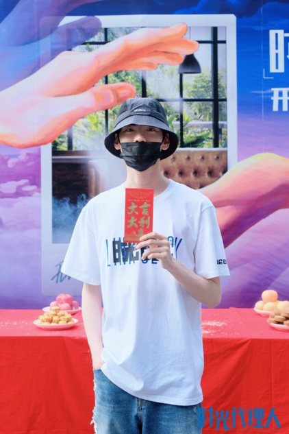 2023年最酷的女生动漫头像(优选22张)